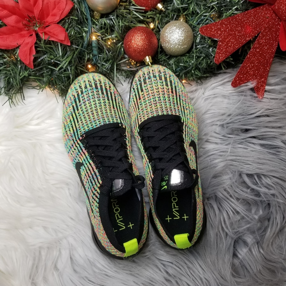 Women’s Nike Air Vapornax Flyknit 3 Size 8.5 - Picture 4 of 5